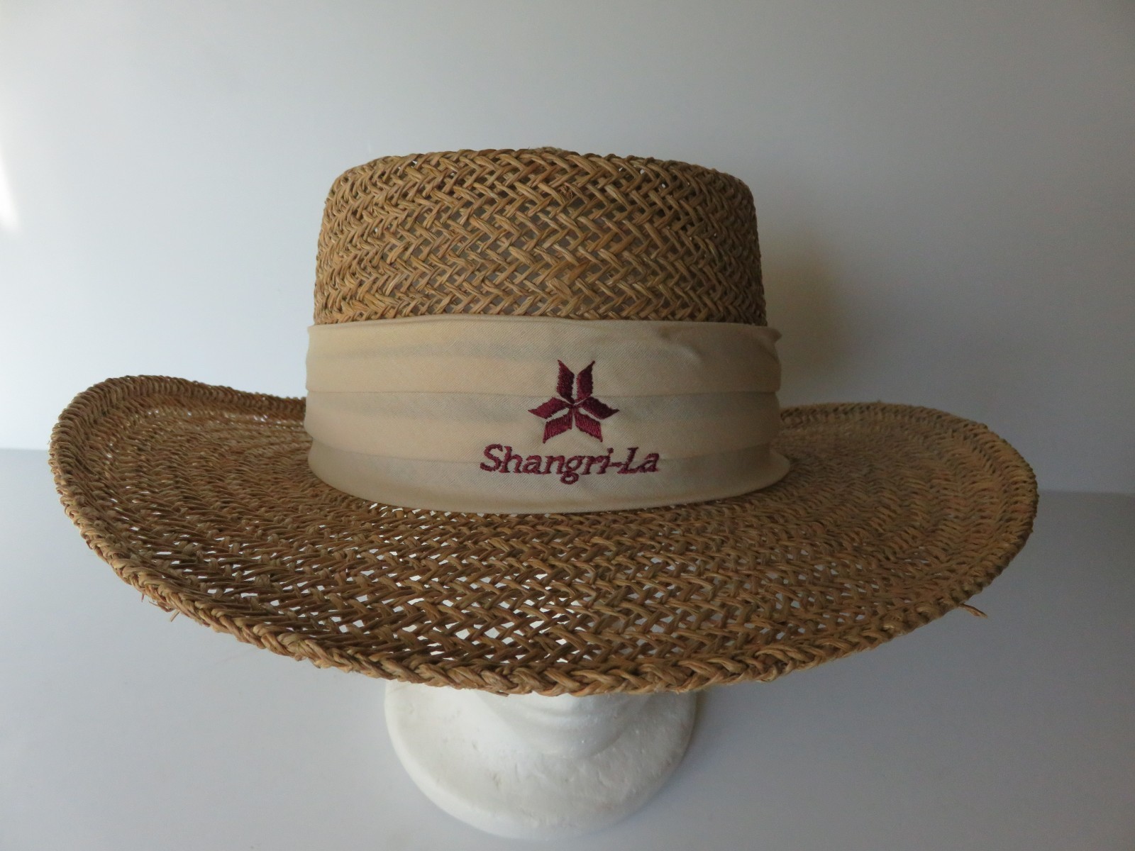 Summer Rules Firethorn Straw Golf Resort Hat Shangri La Rope Ribbon/Bow Logo