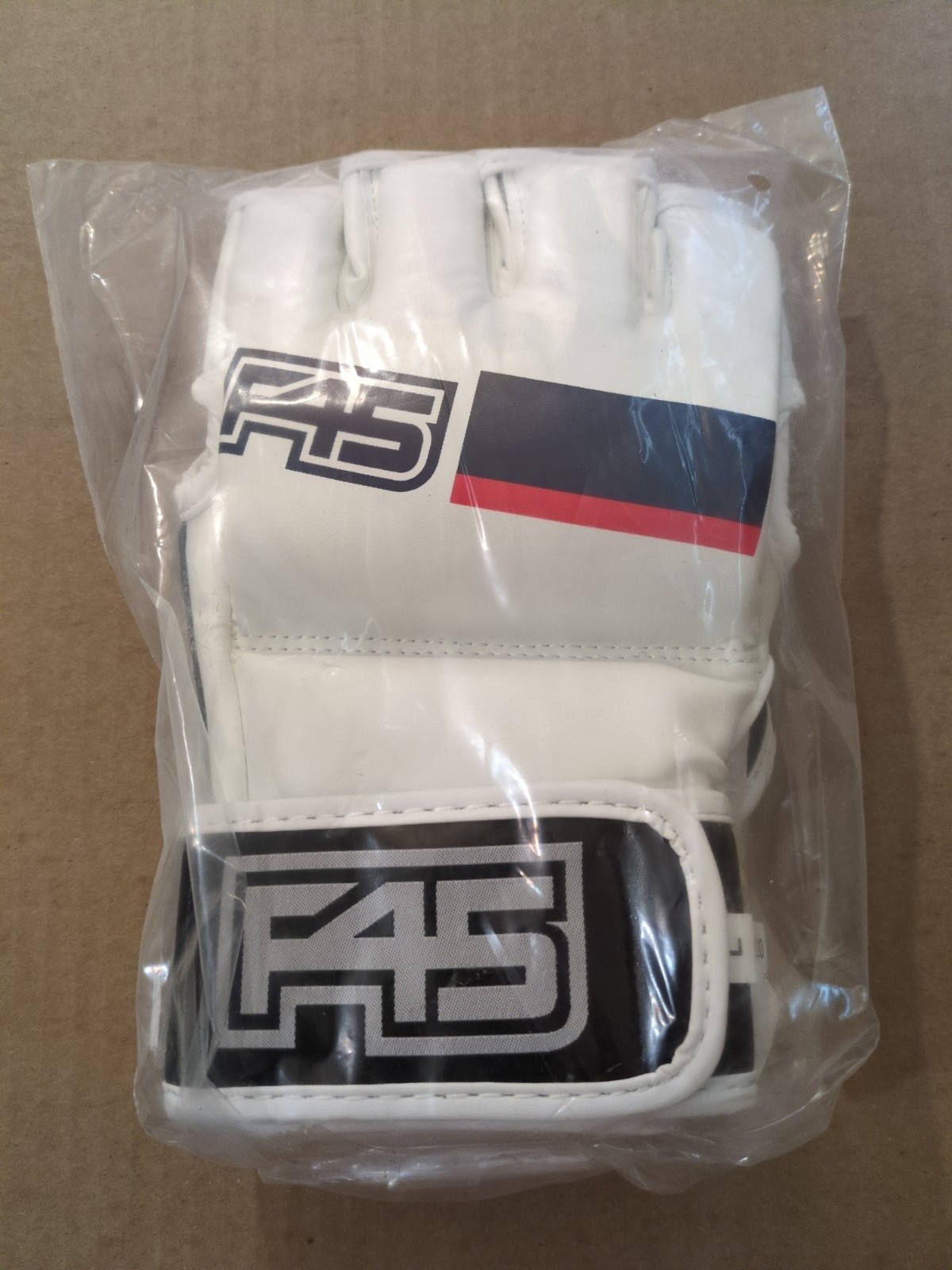 F45 MMA Fighting Sparring Boxing Workout Gloves Gym SMALL MEDIUM or LARGE