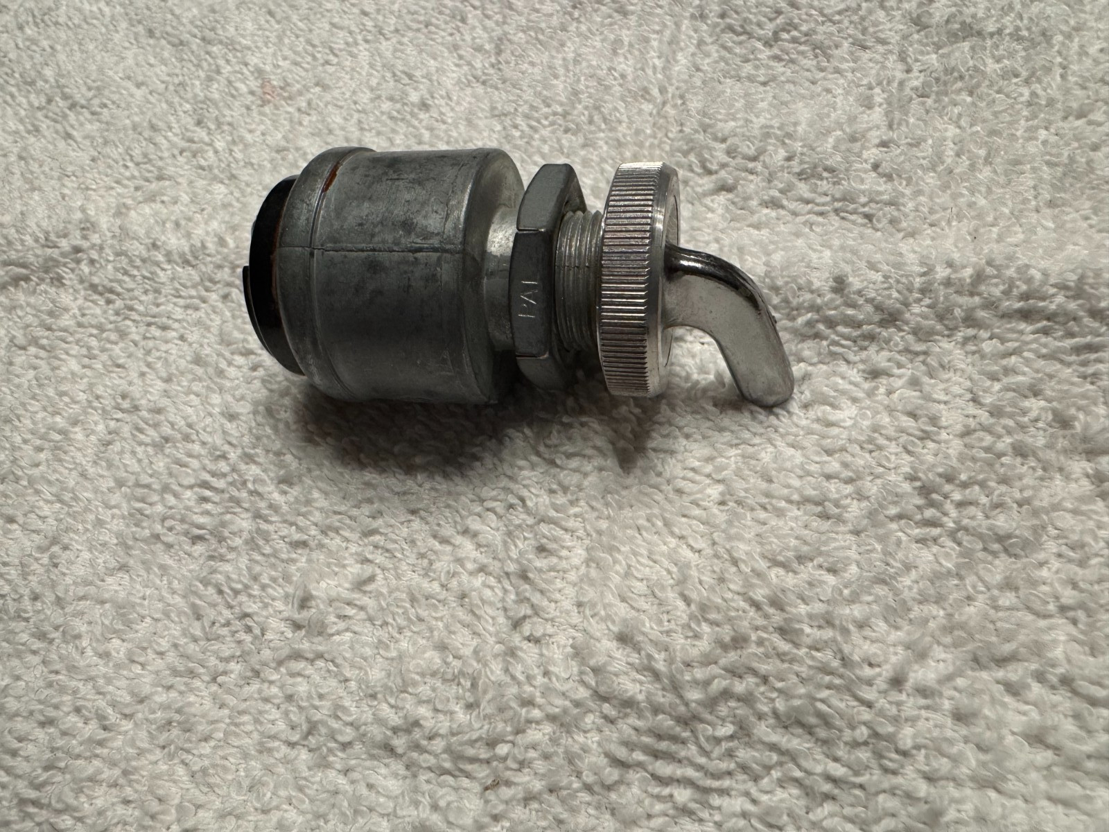 COLE HERSEE  UNIVERSAL  IGNITION  SWITCH  ON  AN  OFF   JEEPS   FORKLIFT  DODGE
