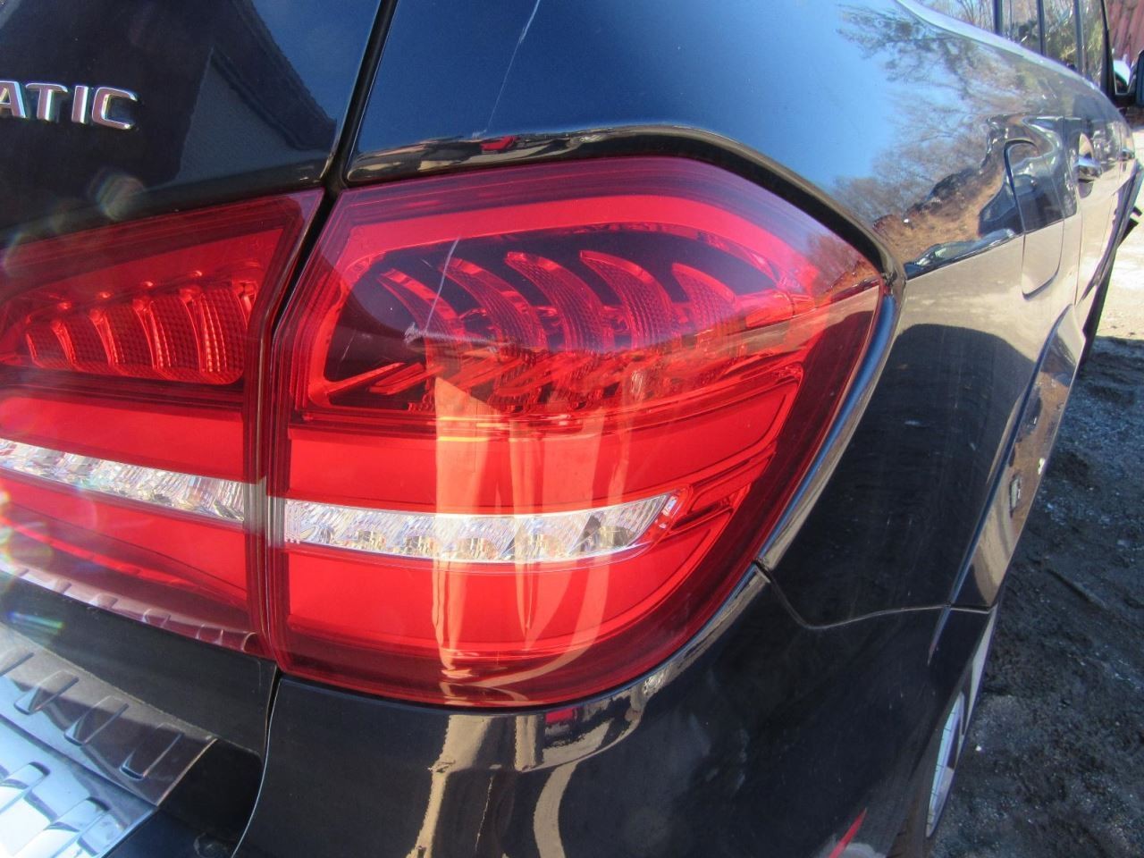 GLS63 2018 Glove Box 1100639