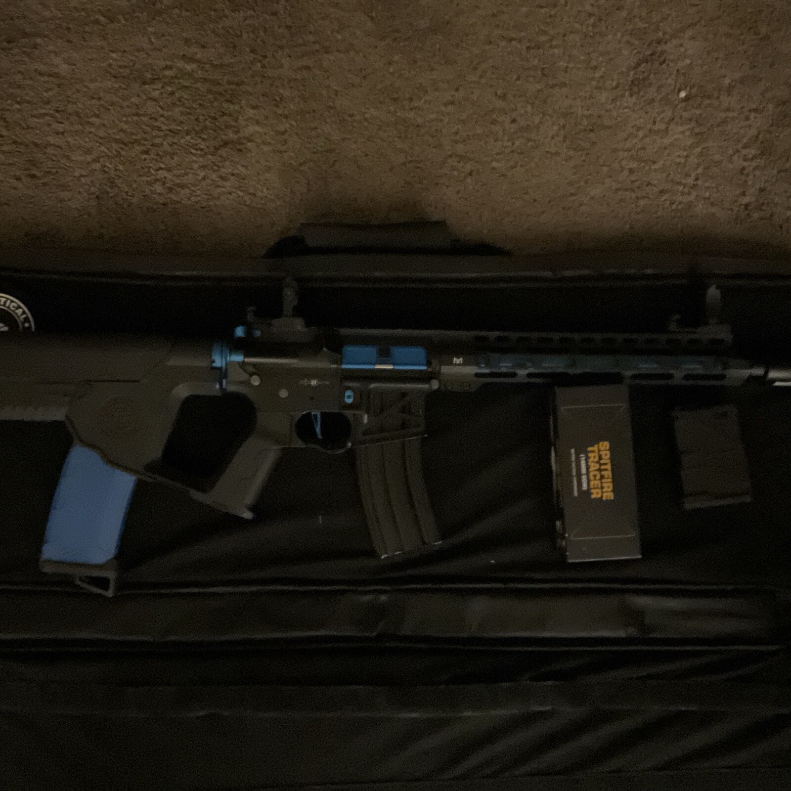 Airsoft Gun