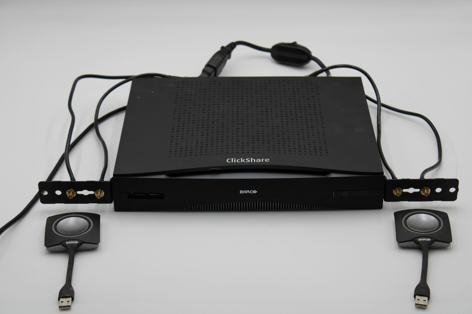 Barco ClickShare CSE-800 Wireless Presentation System R9861580NA with 2 Buttons