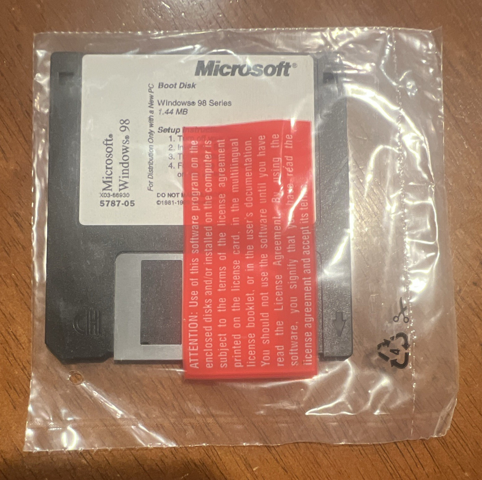 Microsoft Windows 98 Boot Disk 3.5" Floppy 1.44MB English MPN 5787-05 Sealed