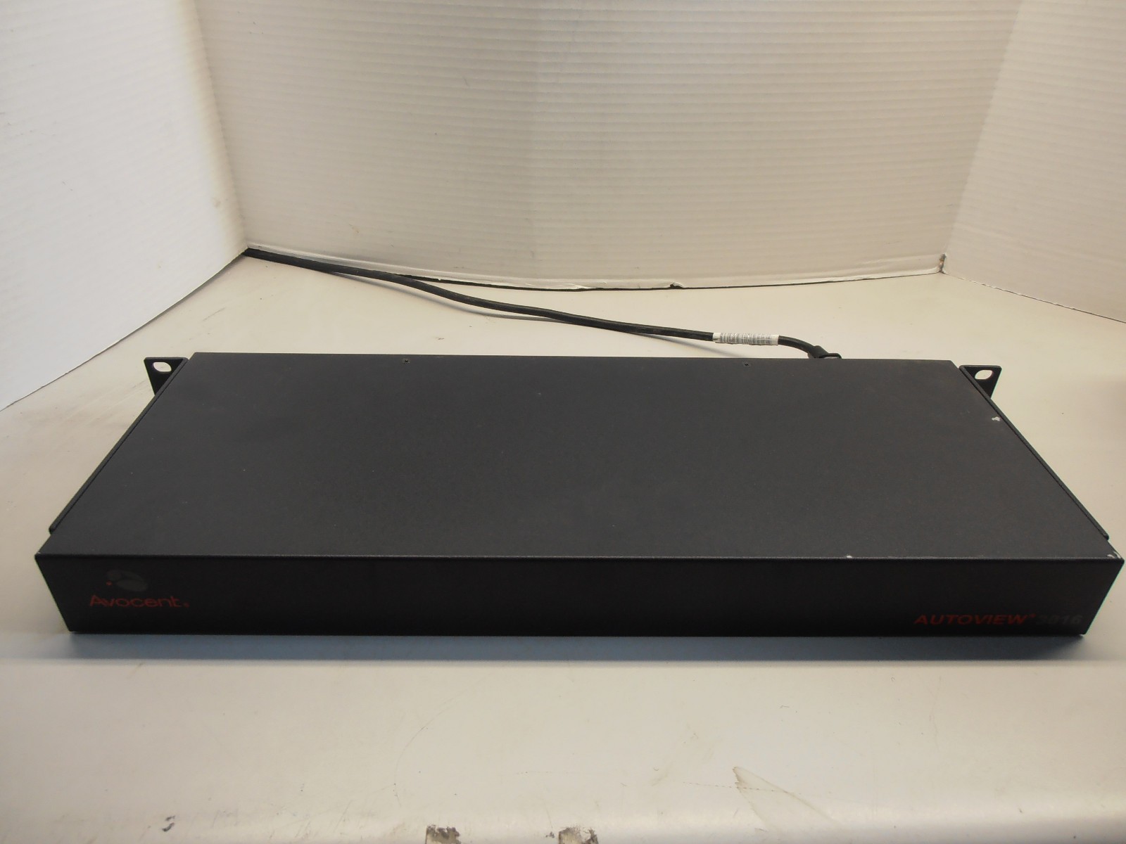 16 Port Avocent Autoview AV3016-001 Digital KVM Switch Single PSU Rack Mount