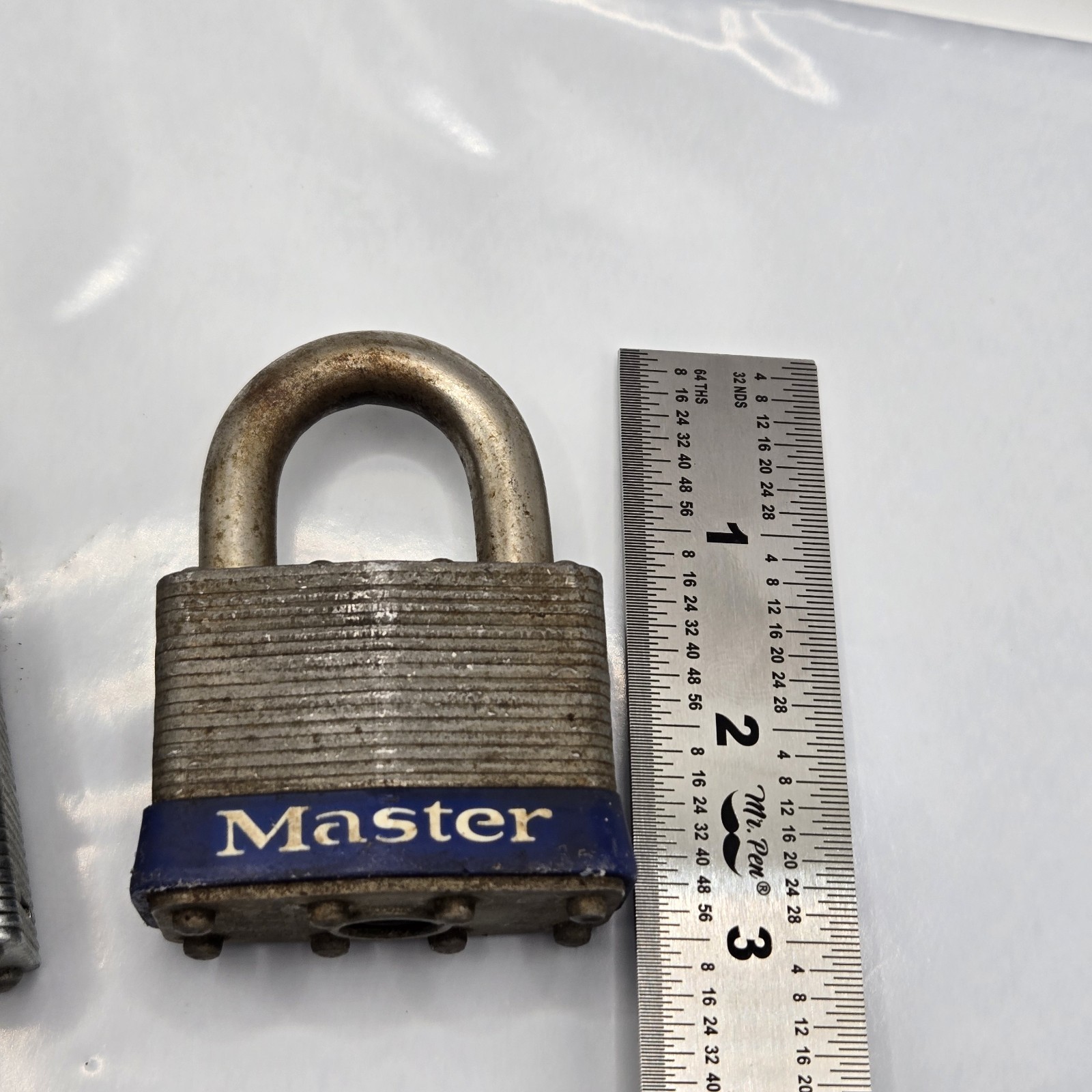 2 Padlocks Master Lock No.5 Padlocks