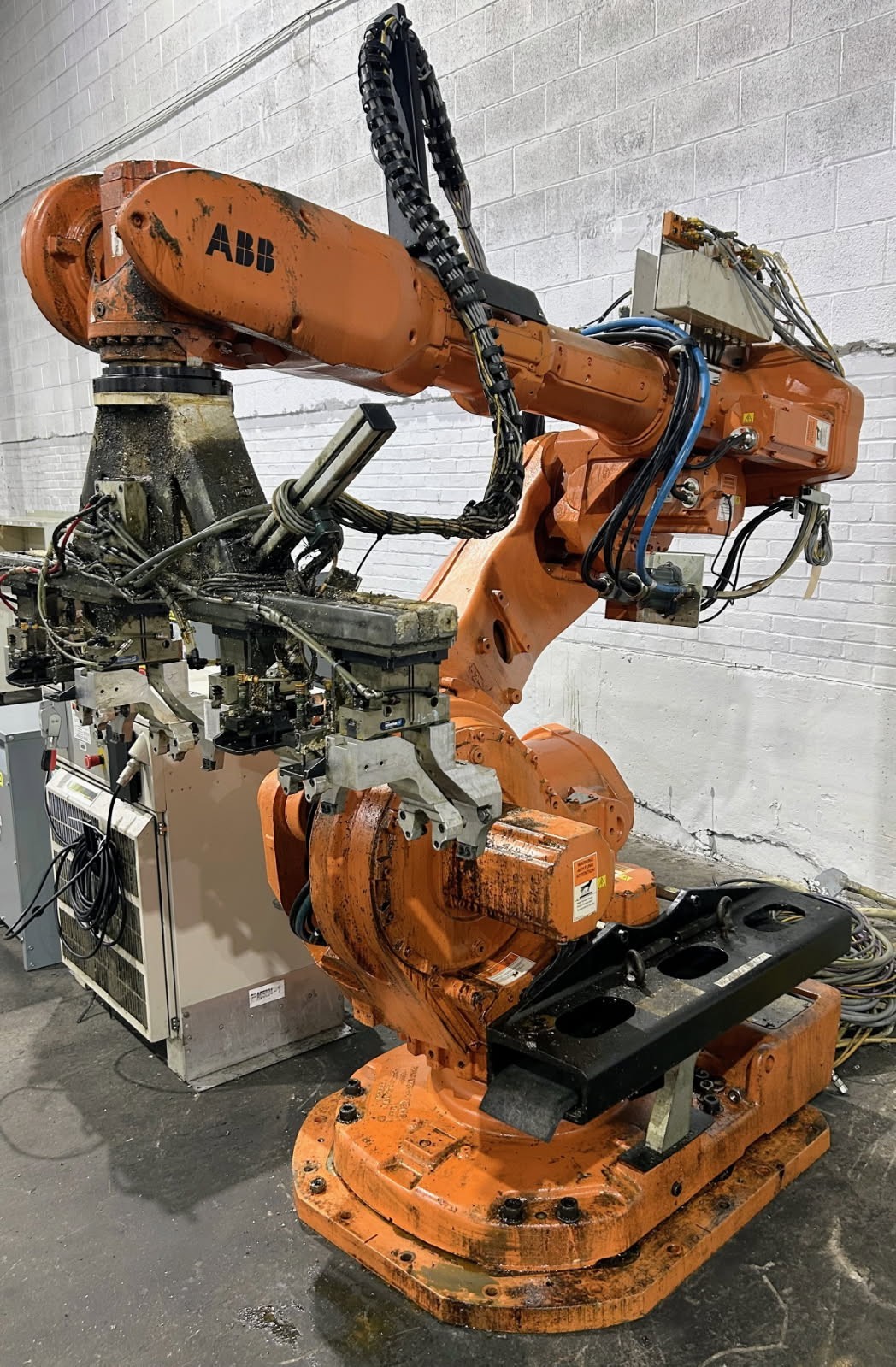 ABB IRB6600 ROBOT - Controls, Teach Pendant, Just removed from Service