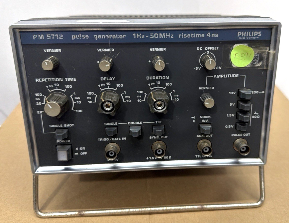 PHILIPS PM5712 PLUSE GENERATOR 1HZ-50MHZ RISETIME 4NS - Free Shipping
