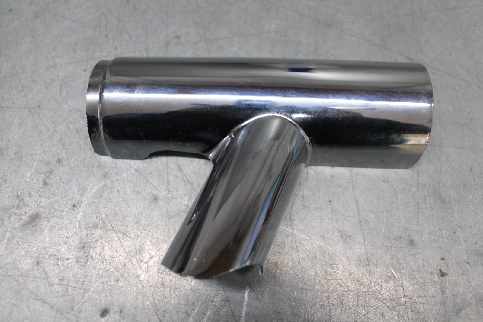 2018 + Harley Davidson Softail Chrome T Junction Heatshields Mid Pipe Lower