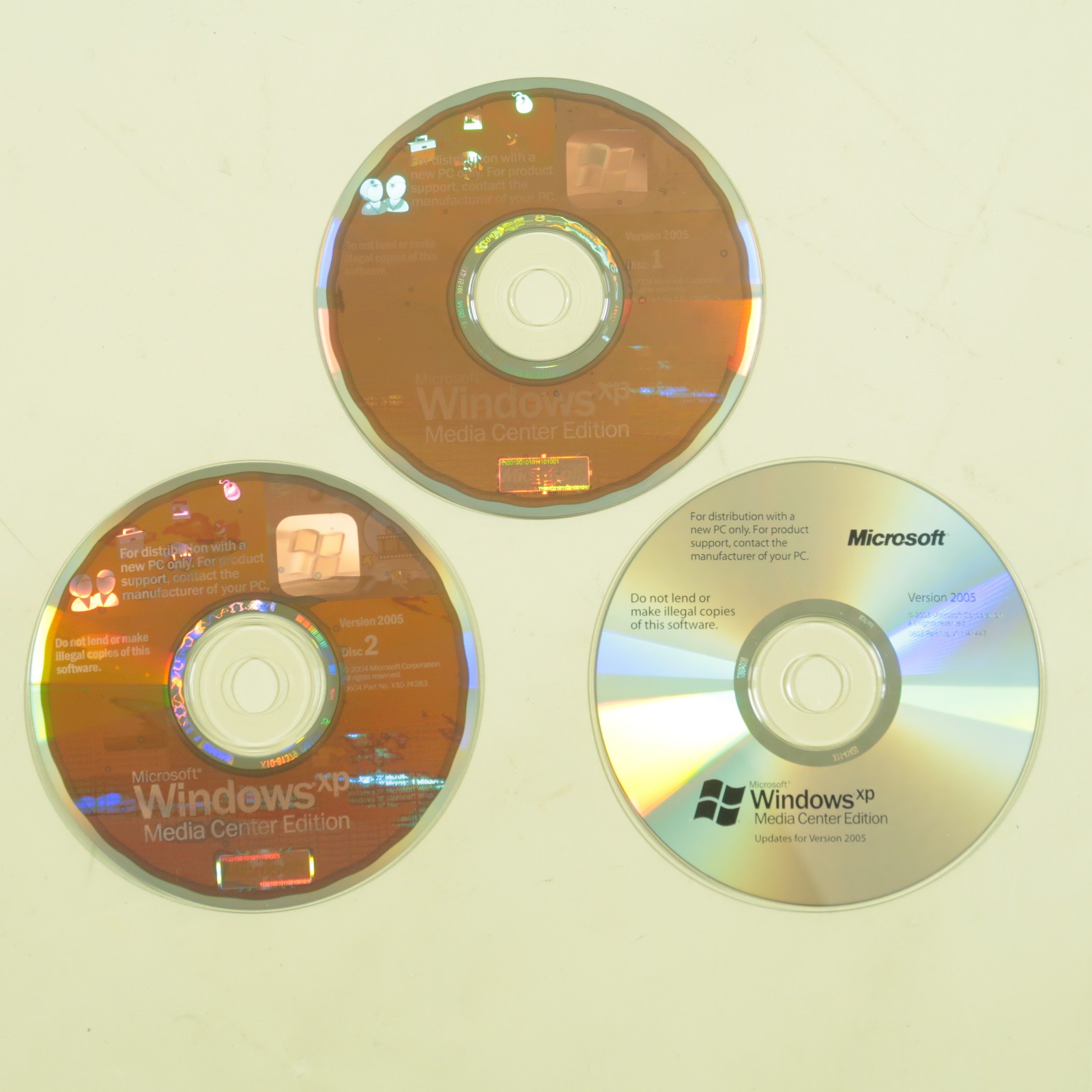 Microsoft Windows XP Media Center Edition 2005 With Key Complete In Box