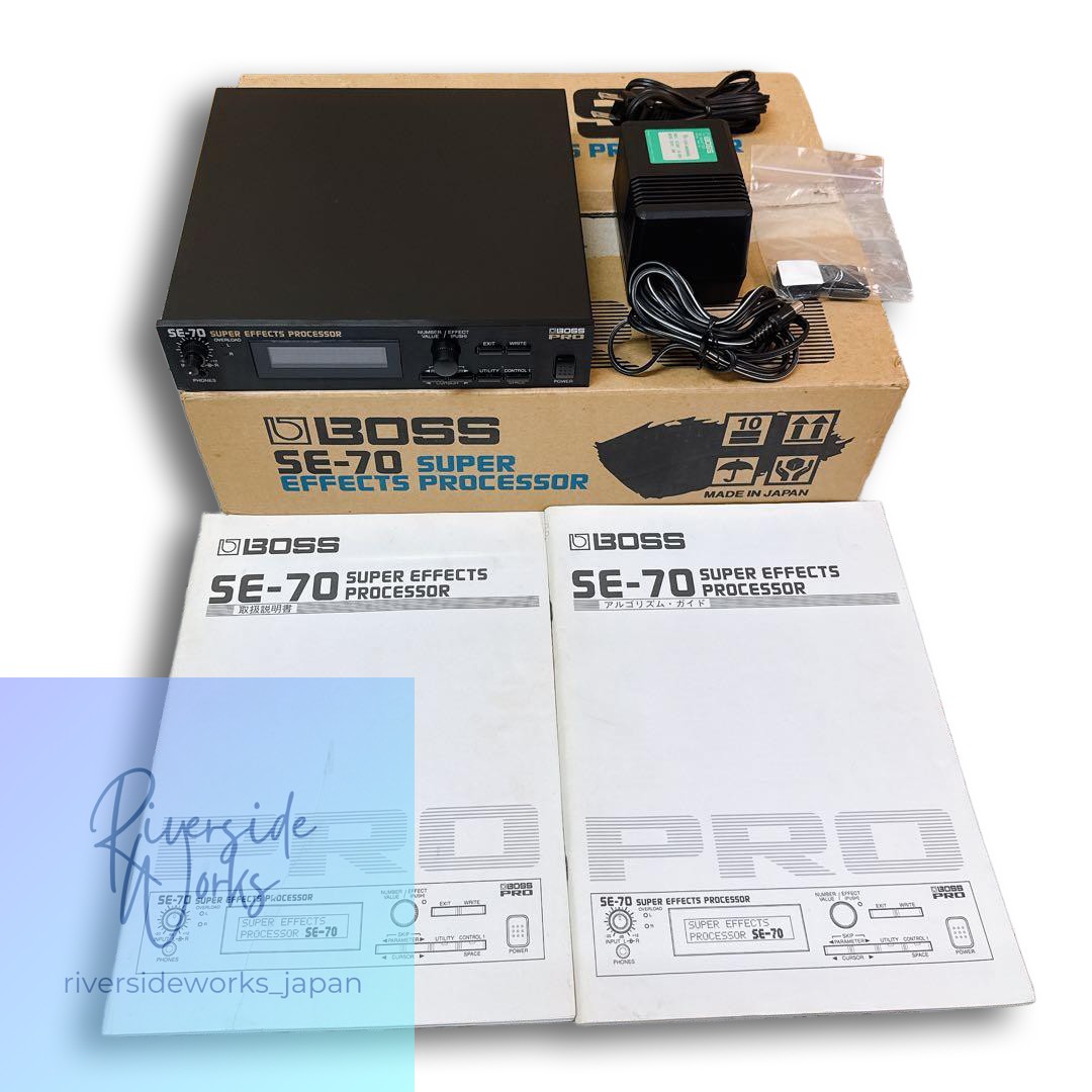 BOSS SE-70 Multi-Effects with Box and Manual