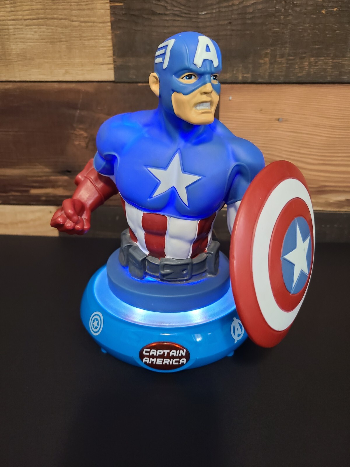 Captain America Superhero Night Light Marvel Comics 2016 Works! 8" Tall