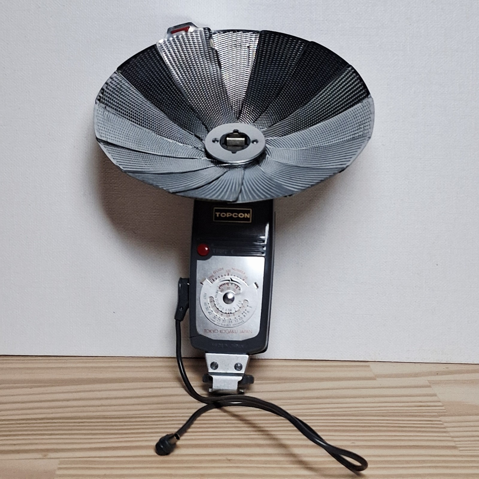 Topcon Camera Flash Gun Light Reflector Untested