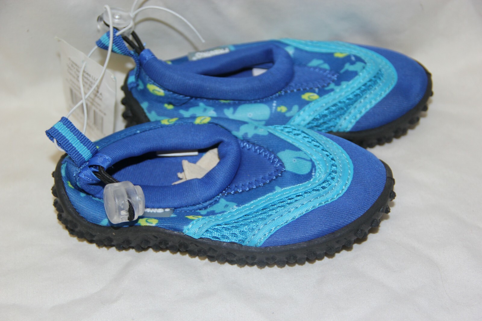 Fresko Toddler Water / Shark Aqua Shoes for Boy or Girl  ~~Size 6