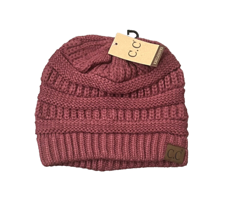 (NWT) CC Exclusives Women's Chunky Knit Beanie Hat in Dark Rose