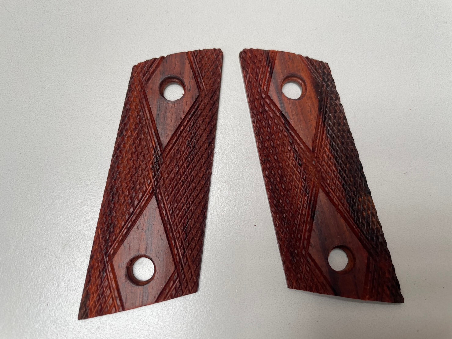 New Hardwood Grip For CZ 2075 Rami Pistol Grips, Checker diamond