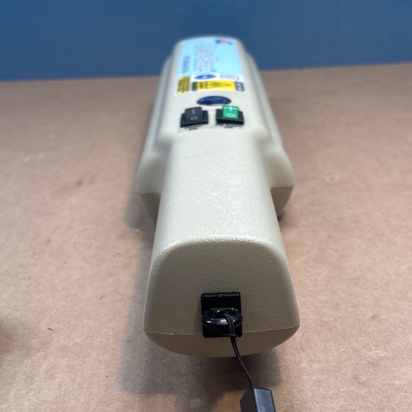 Clear-Raze Handheld Disinfecting Wand Model CR-18-AA