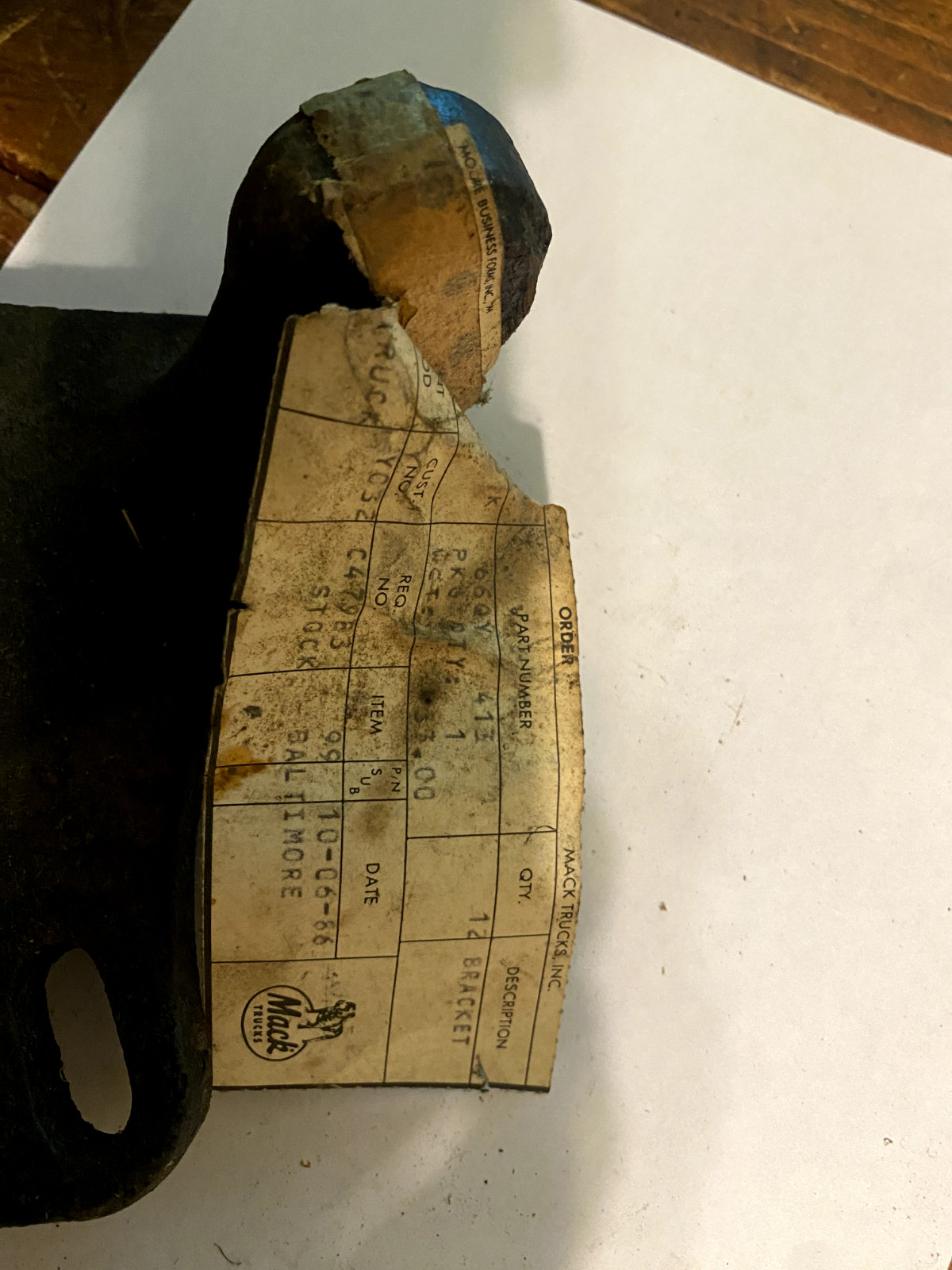 Mack Part 66QY413 RH Hood Bracket NOS