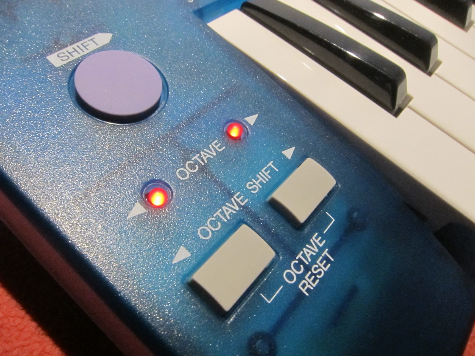 Yamaha CBX-K1 32-Key MIDI Keyboard Controller Clear Blue Skeleton MIJ Tested