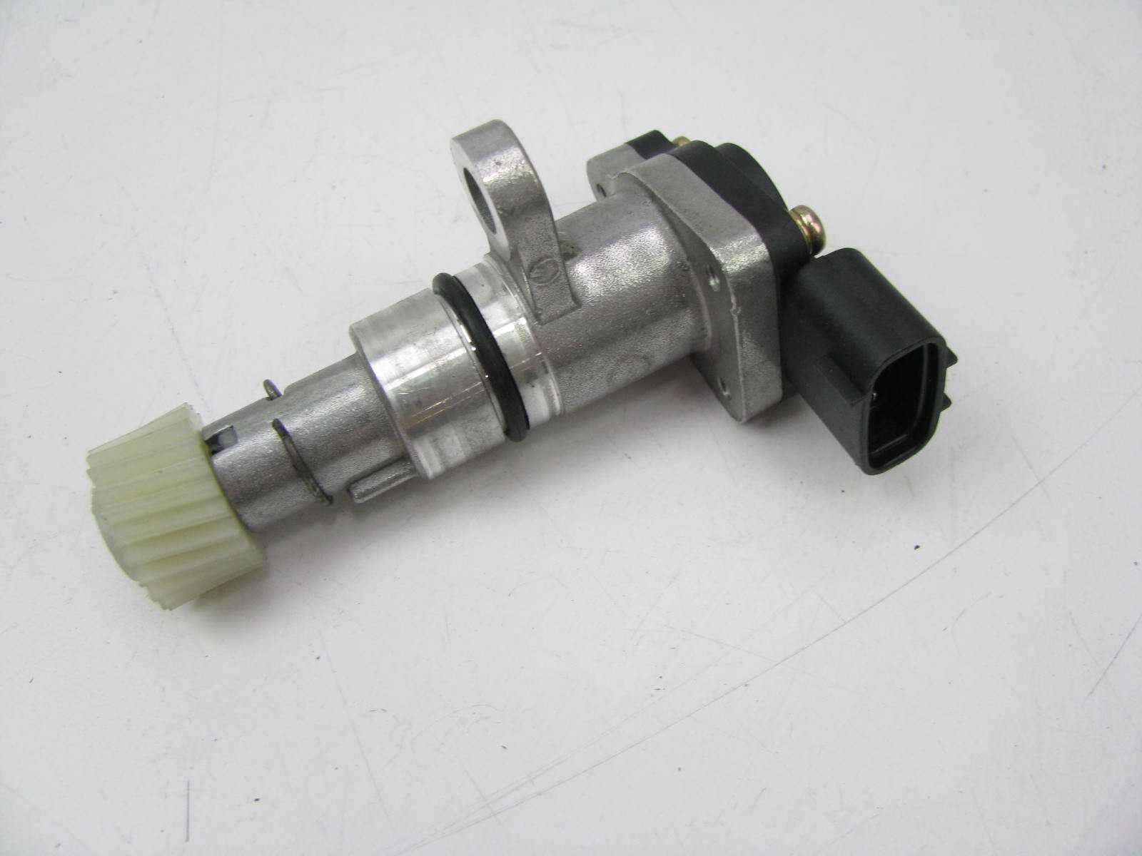 NEW - OUT OF BOX 83181-35080 Vehicle Speed Sensor - 83181-35051 (4X4 4WD ONLY)
