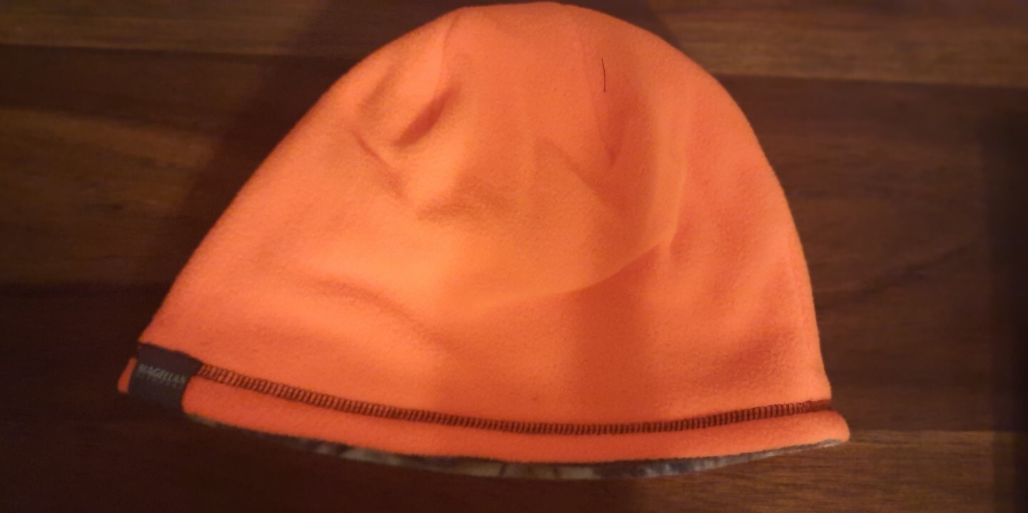 Magellan Reversible Fleece Beanie OSFM ( Blaze Orange/Realtree)