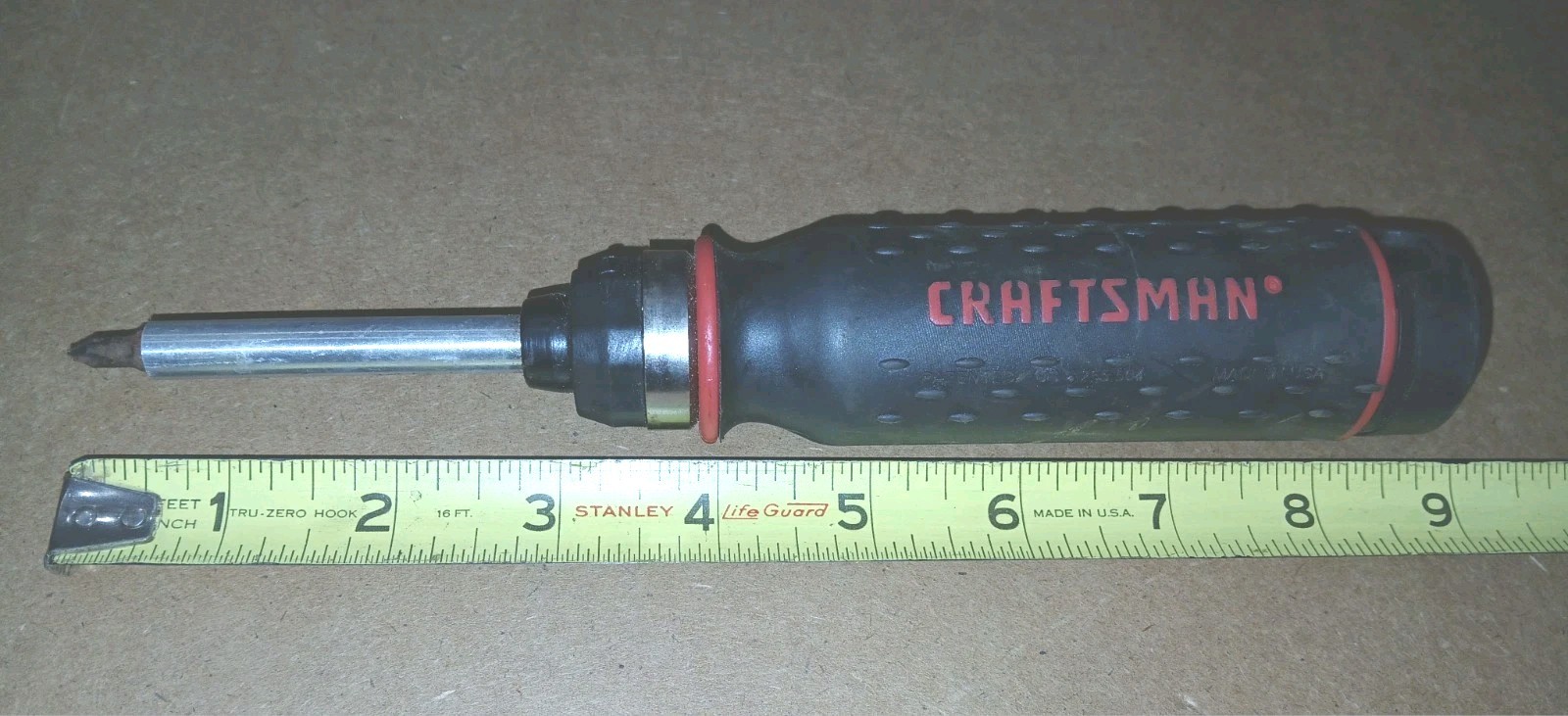 VINTAGE CRAFTSMAN RATCHETING REVERSIBLE SCREWDRIVER #41796 USA RED WITH 15 BITS