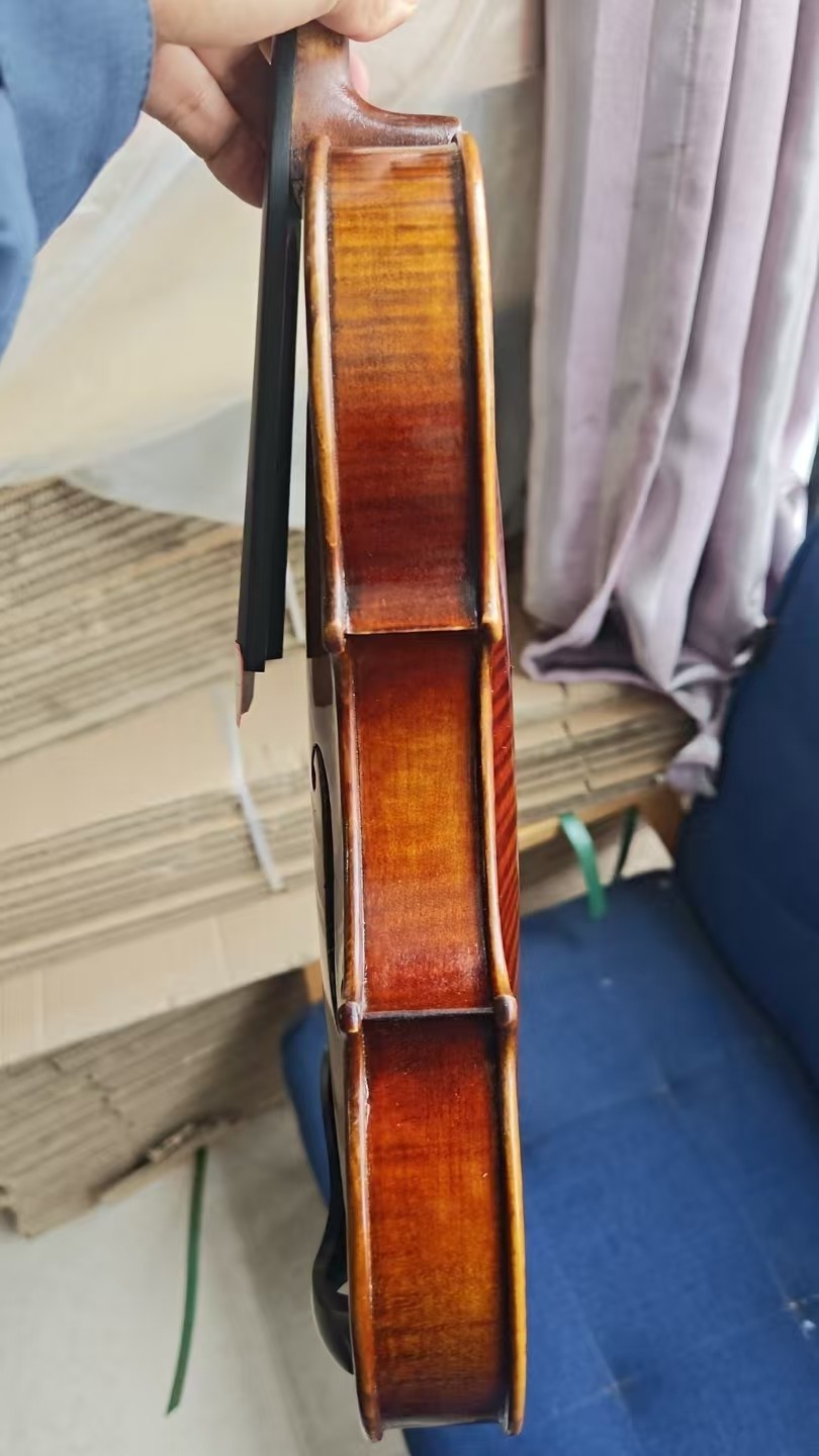 Stradivirus 4/4 Handmade Violin with Free Case (DDP to US)