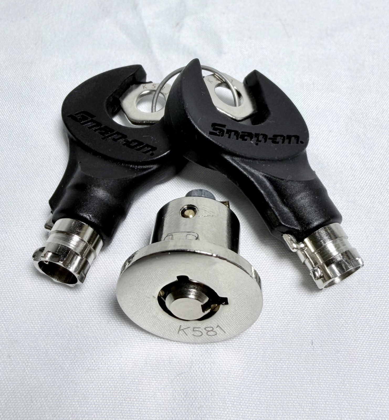 Snap On Flank Drive Lock Cylinder Key Set #K581 - 2 Keys