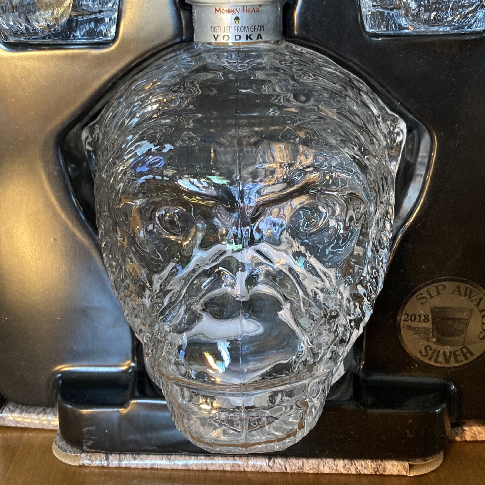 Monkey Head Vodka 750ml Bottle Decanter EMPTY w/ 2 Shot Glasses & Display Box