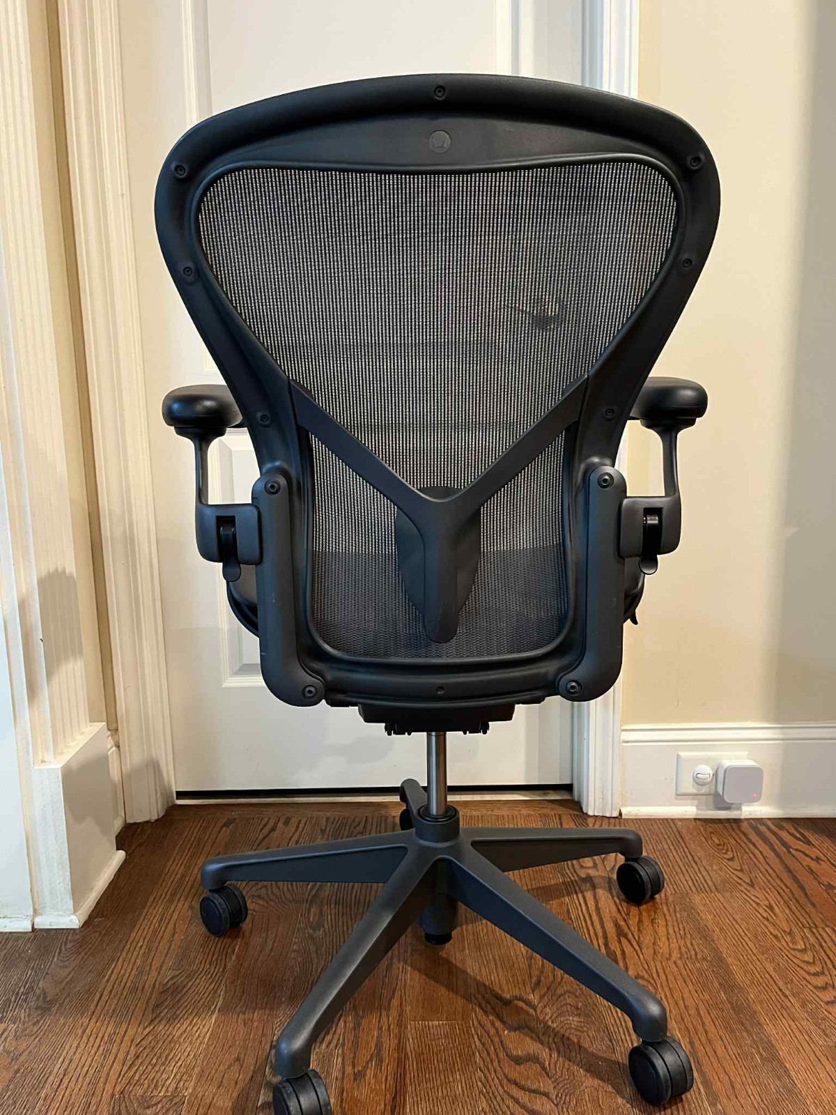 Herman Miller Aeron Office Chair - Remastered Version Size B
