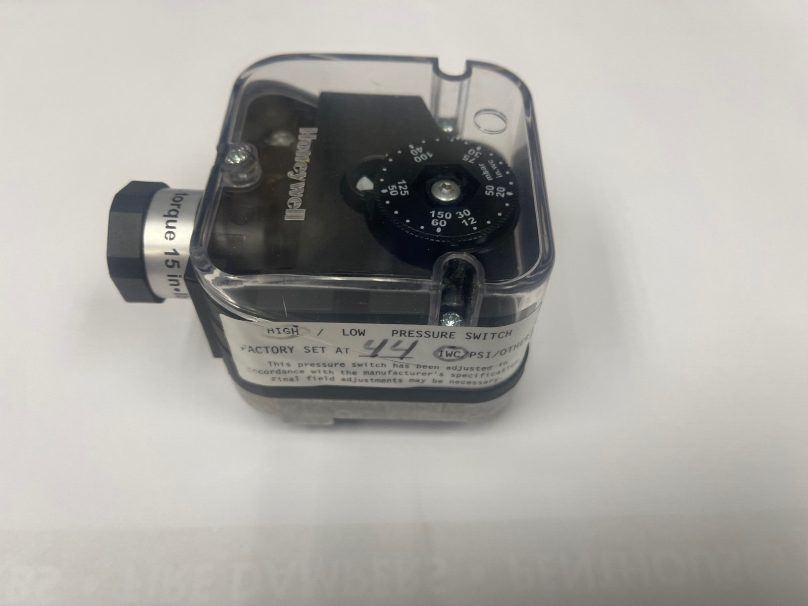 New Take Off, no Box, Krom Schroder pressure switch 84447833 12-60 in wc range