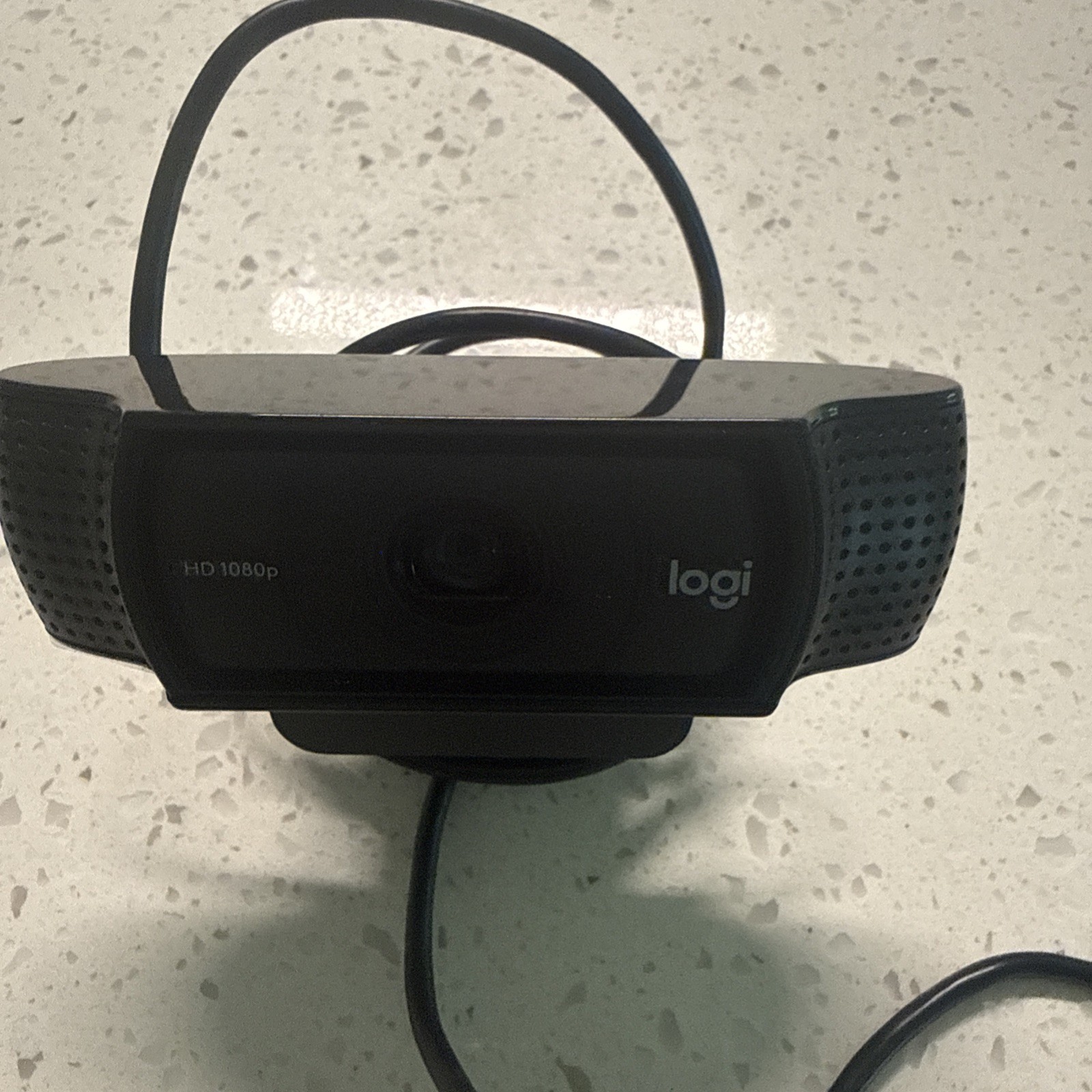 Logitech C920s Pro Full HD Webcam 1080P/30FPS for Video Calling, Black
