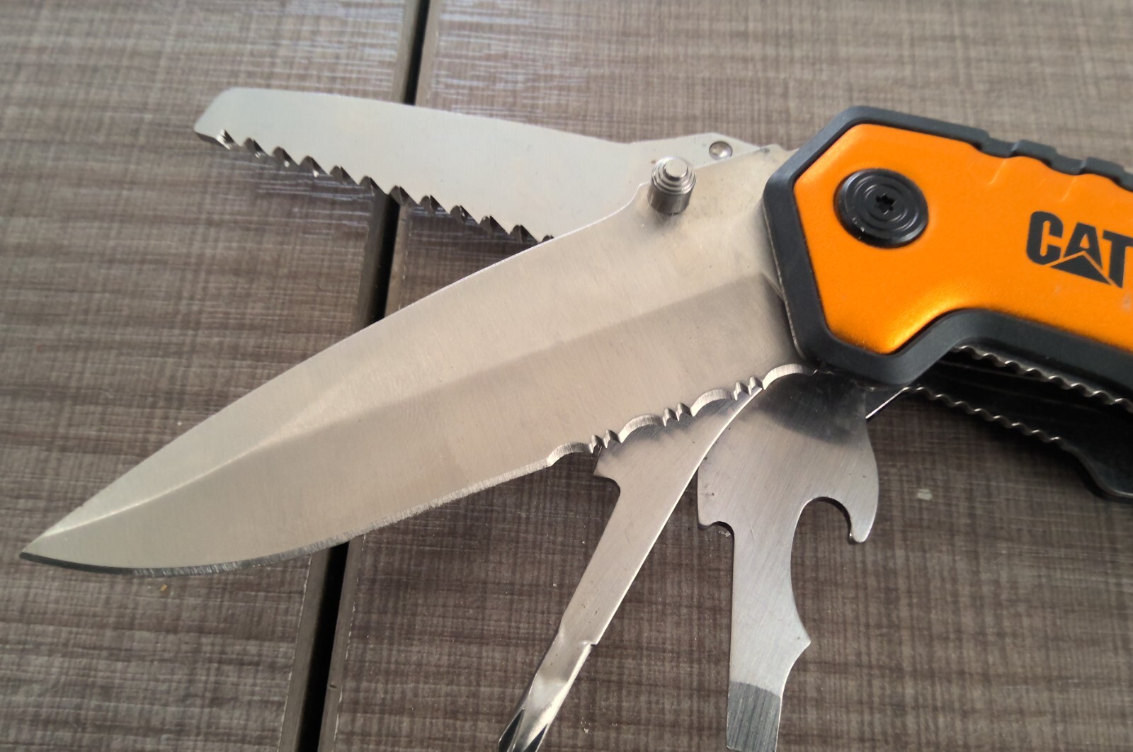 Cat 9-in-1 X-tra Large Multi-Tool with Pouch - 980045 Slight Use! L@@K!
