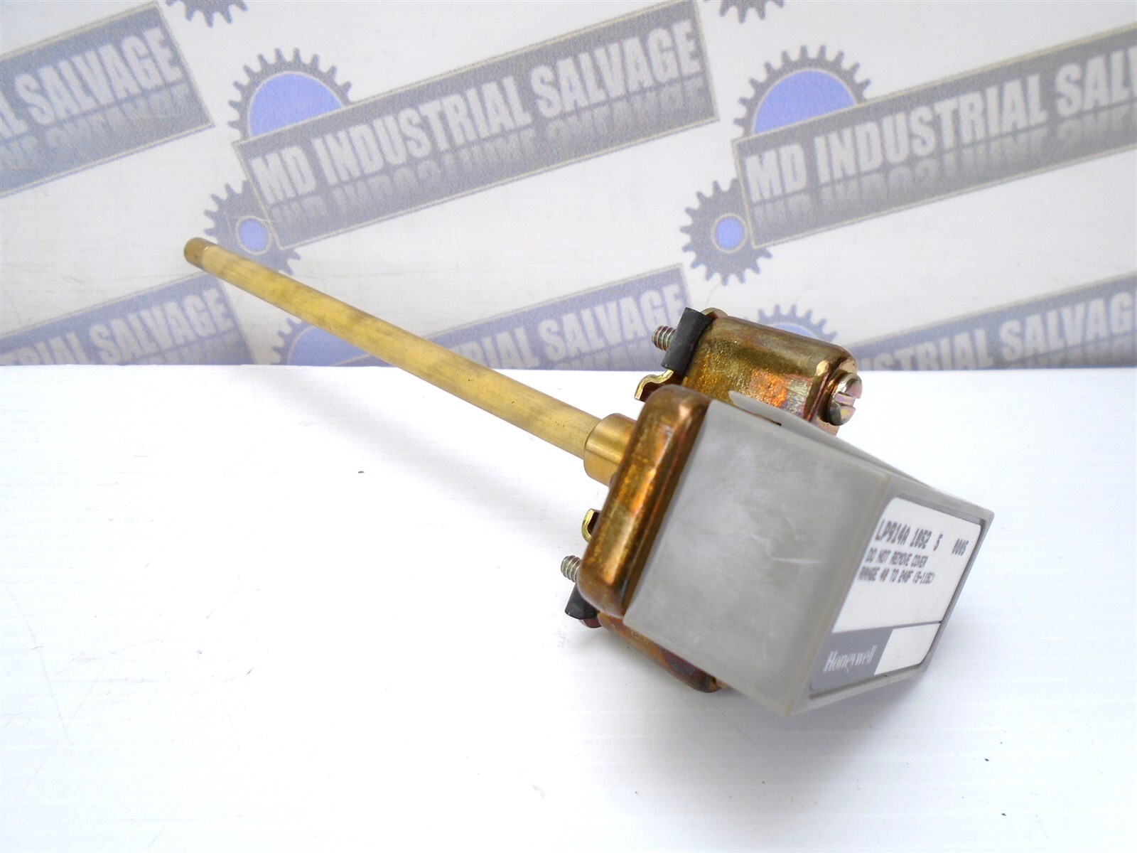Honeywell - LP914A-1052-5 - PNEUMATIC INSERTION TEMPERATURE SENSOR 40F-240F