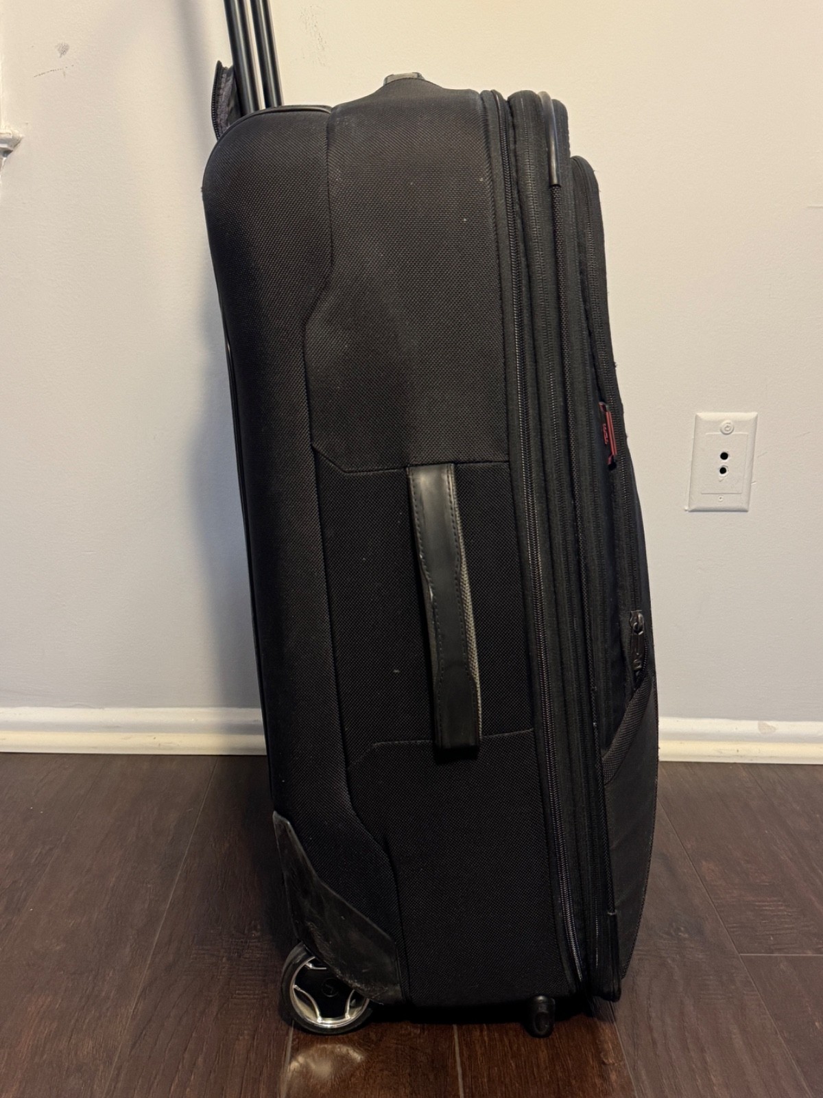 TUMI T-Tech 6727D Black 27” Expandable Two Wheeled Luggage