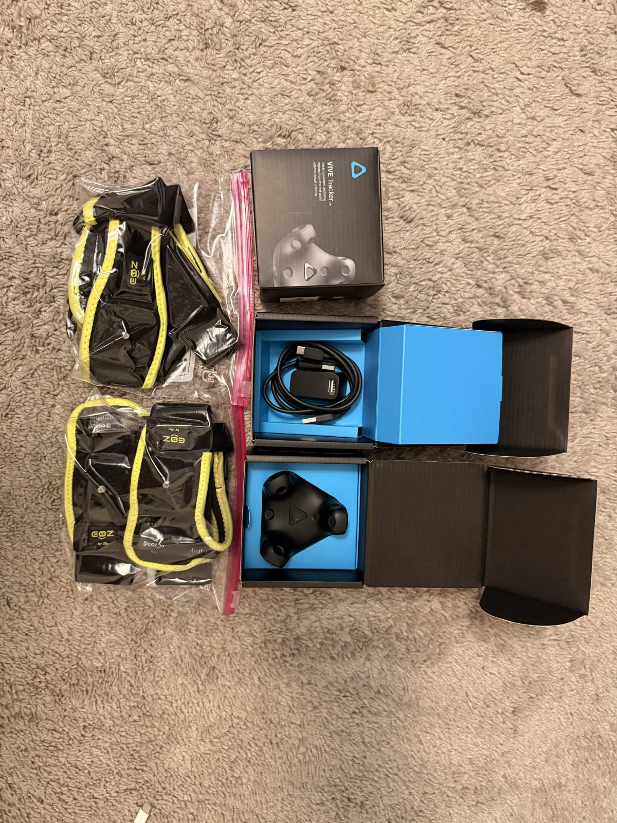 3x HTC VIVE Tracker 3.0 Full Body Tracking Bundle + EOZ Feet & Waist Straps