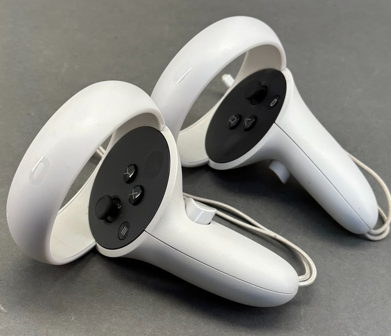 Oculus Quest 2 128GB VR HEADSET + Controllers