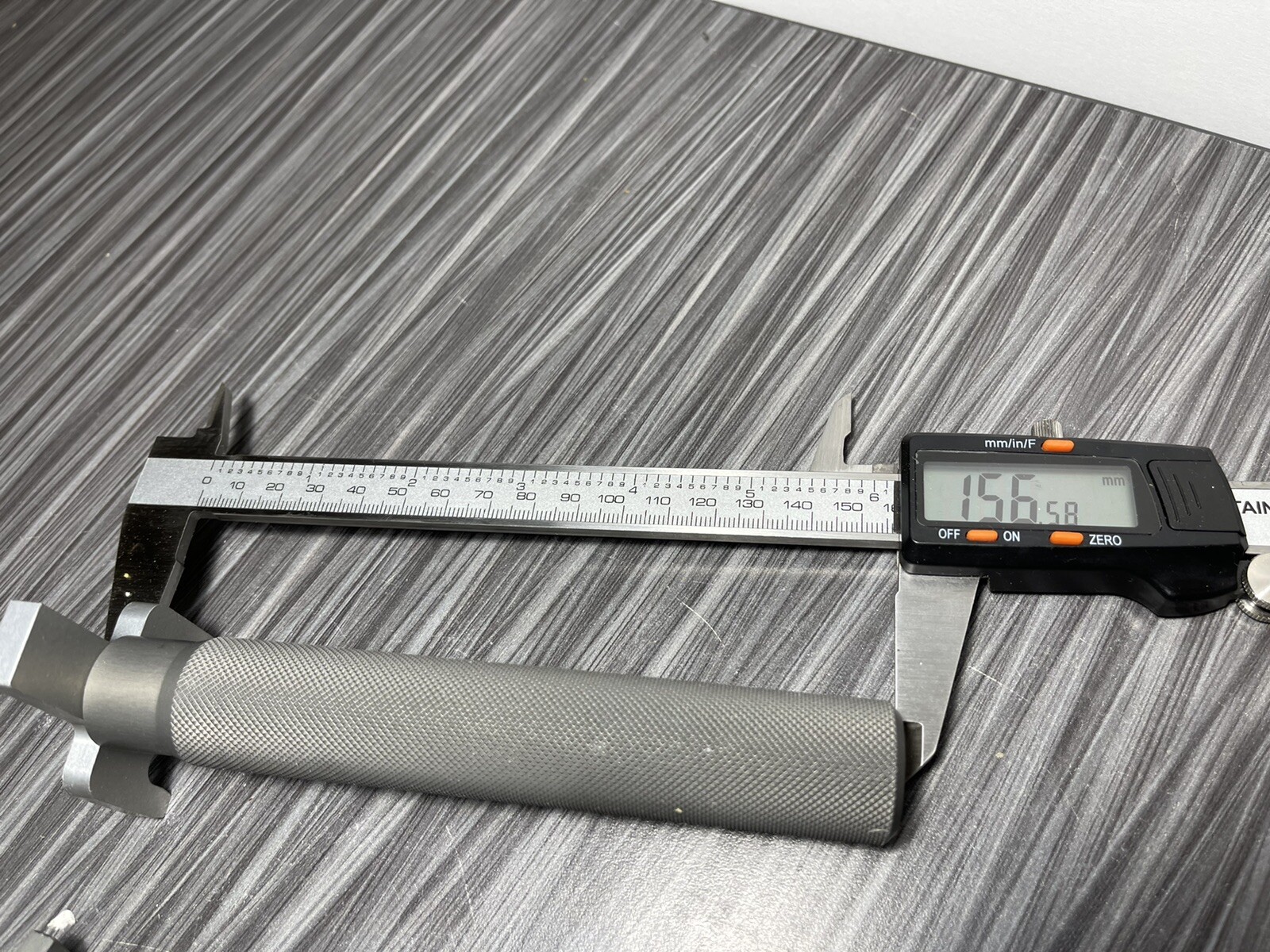 AMAT Textured Alloy Handle CS AT 70