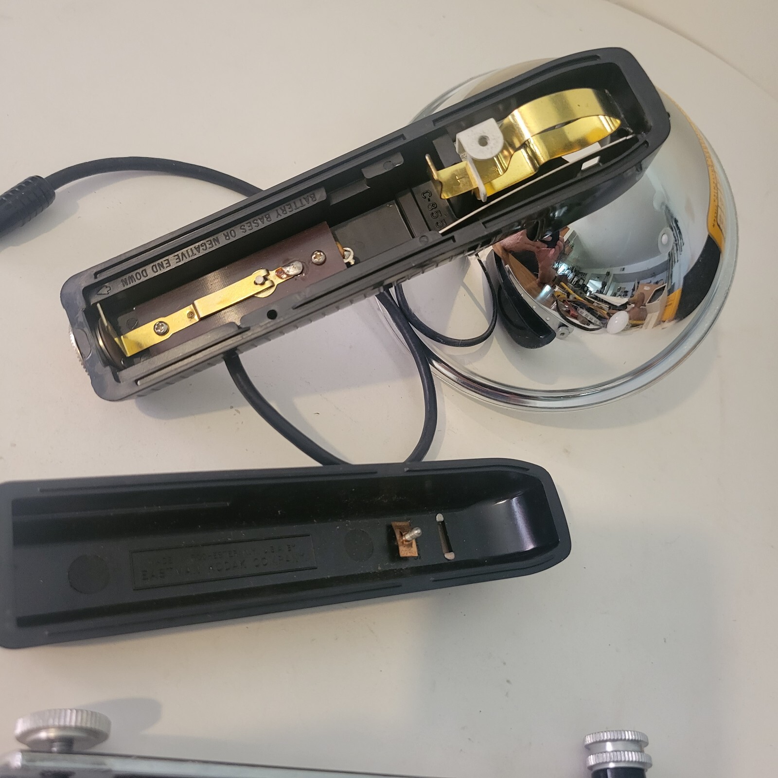Kodak Standard Flasholder with Box, Bracket, 1-Bulb, Clean + Leather Strap