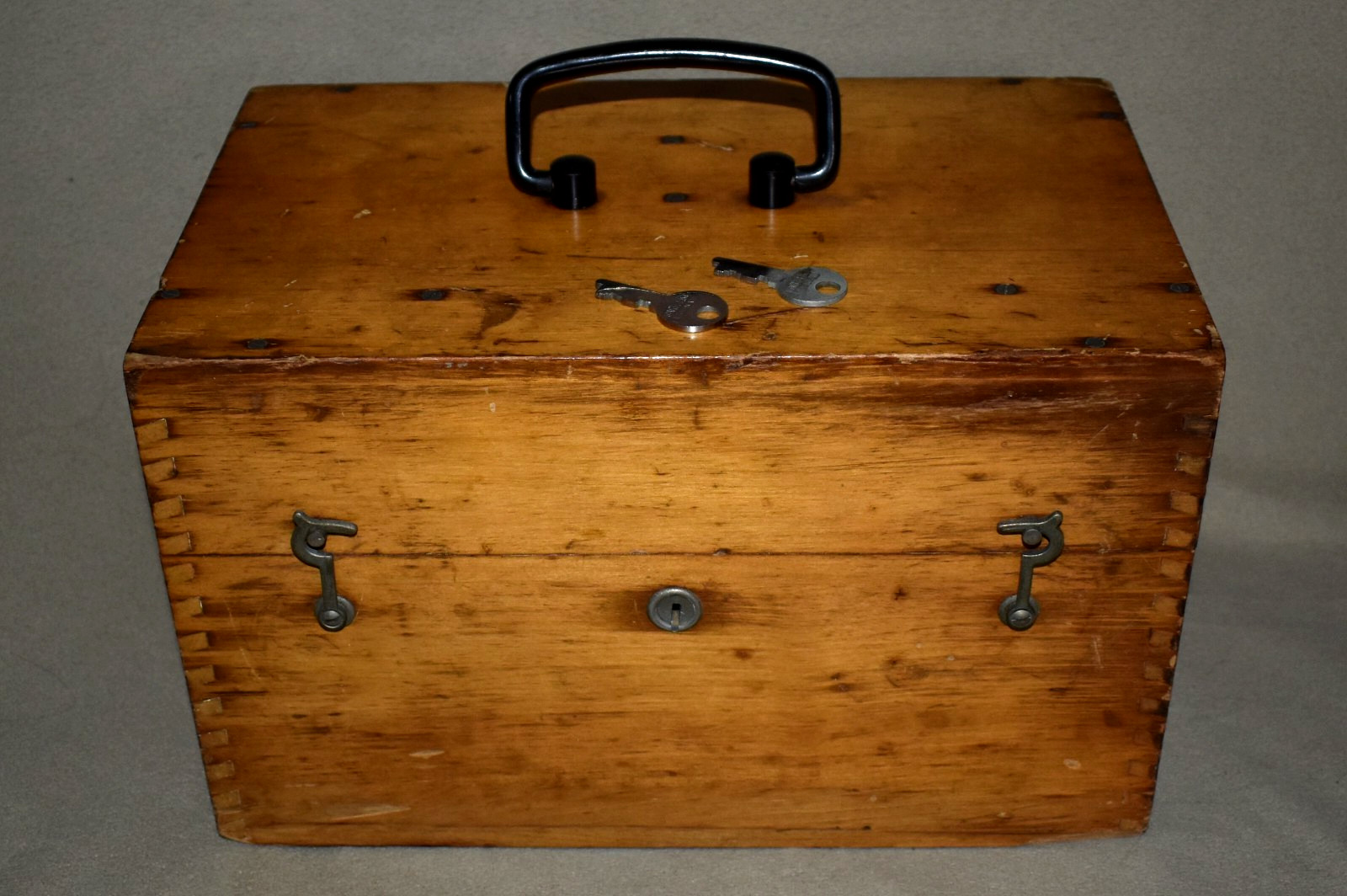 Vintage CARL ZEISS Jena  EMPTY Wood  Microscope Box w/ 2 Lens & 2 Keys