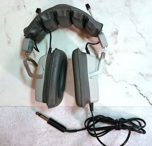 Telex H-960 Aviation Headset - Passenger Headphones - Noise Reducing - Excellent
