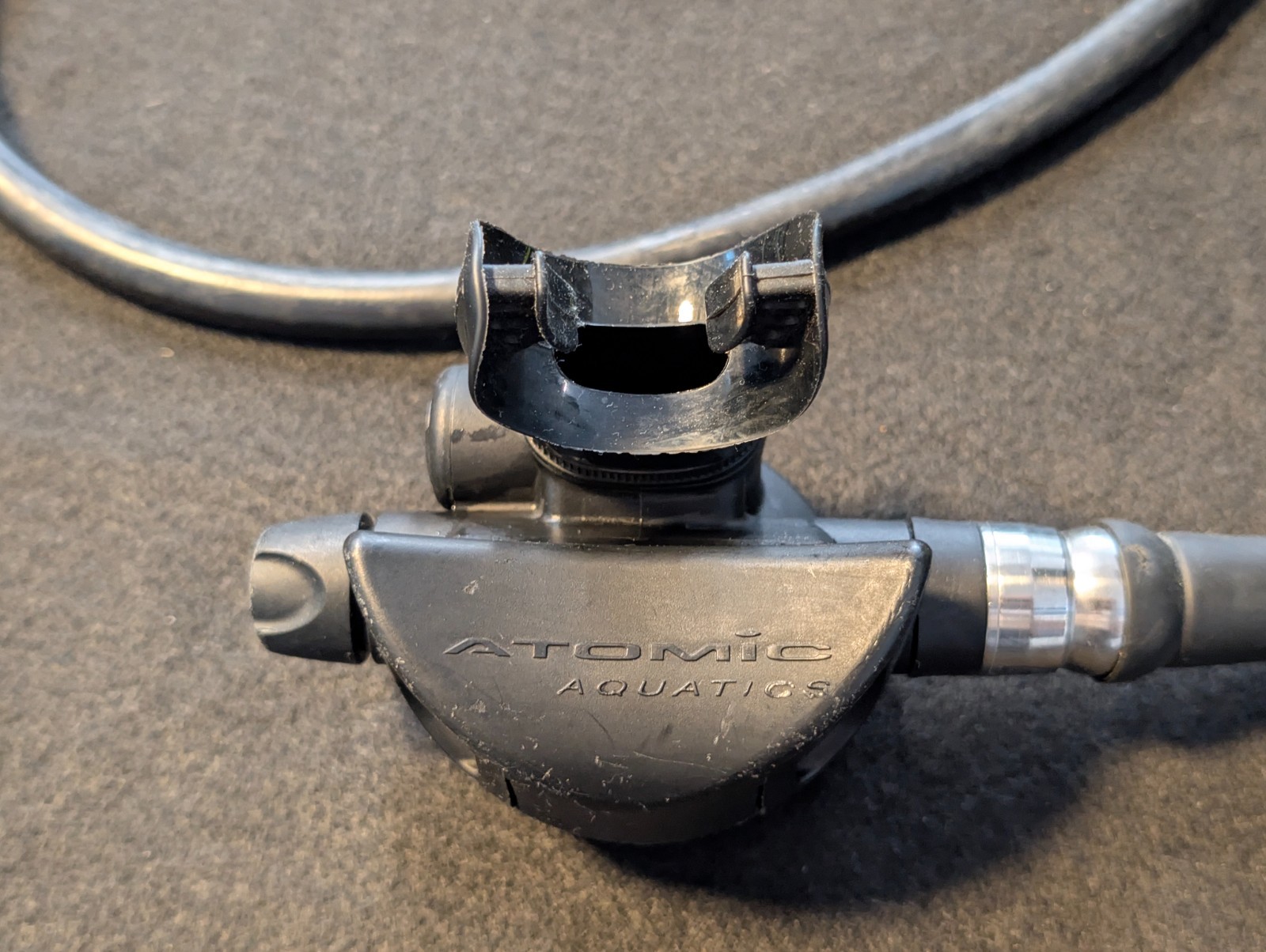 Atomic Aquatics Z1 Zirconium Regulator Setup W/Oceanic Versa Dive Computer