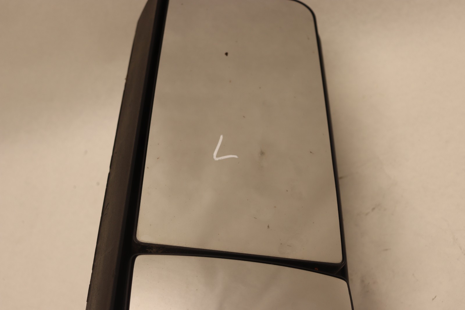 2008-2017 FREIGHTLINER CASCADIA 125 FRONT LEFT DRIVER SIDE DOOR MIRROR OEM