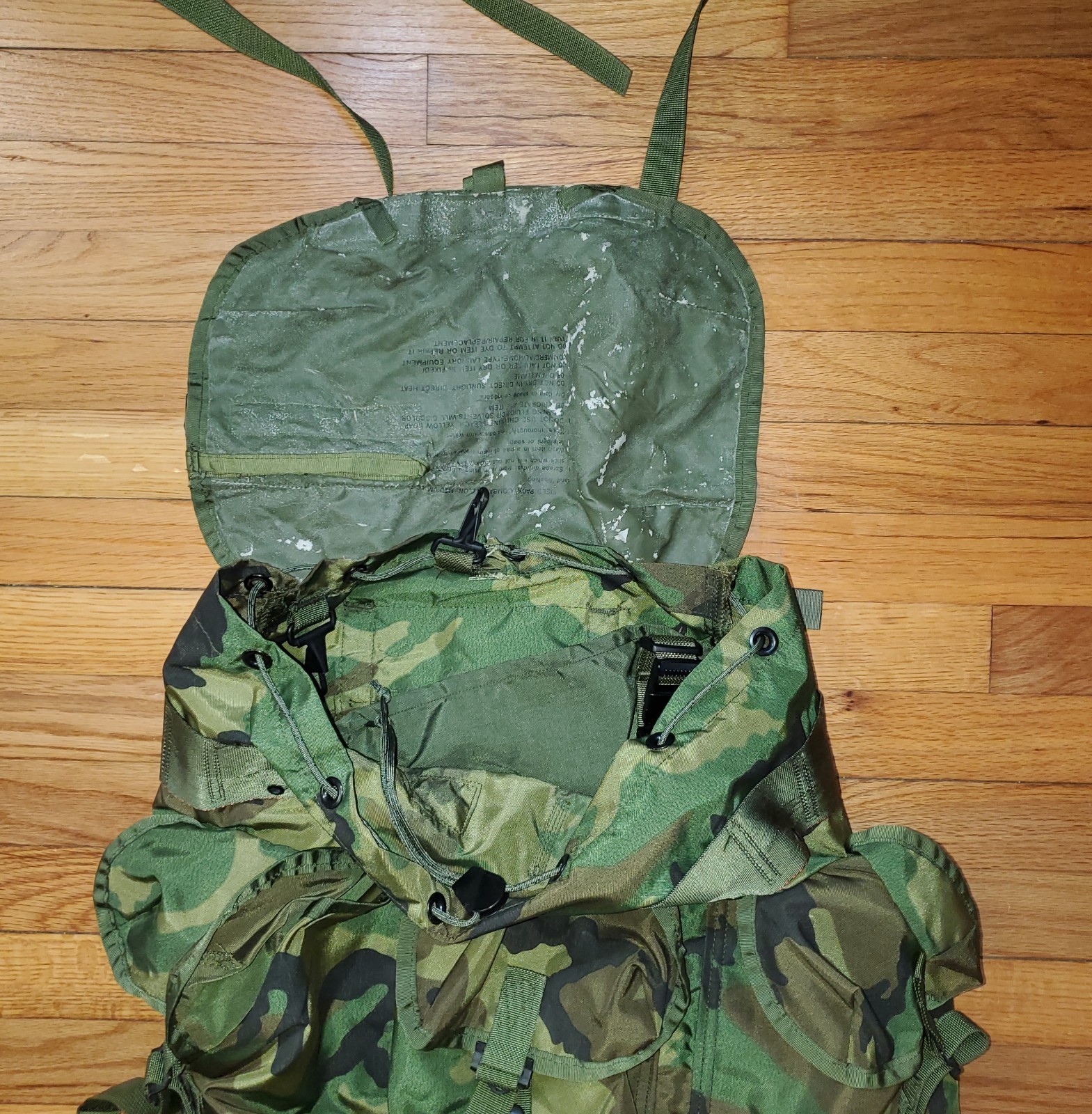 M81 medium Alice (radio) ruck with shoulder straps. No frame.