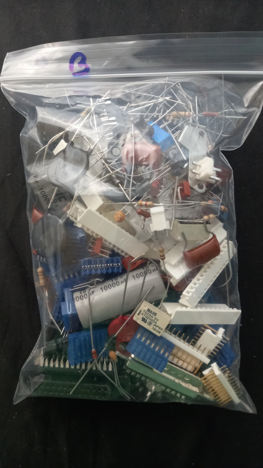 Mixed Lot of Assorted Electronic Components - Grab Bag - 1 lb! READ!!