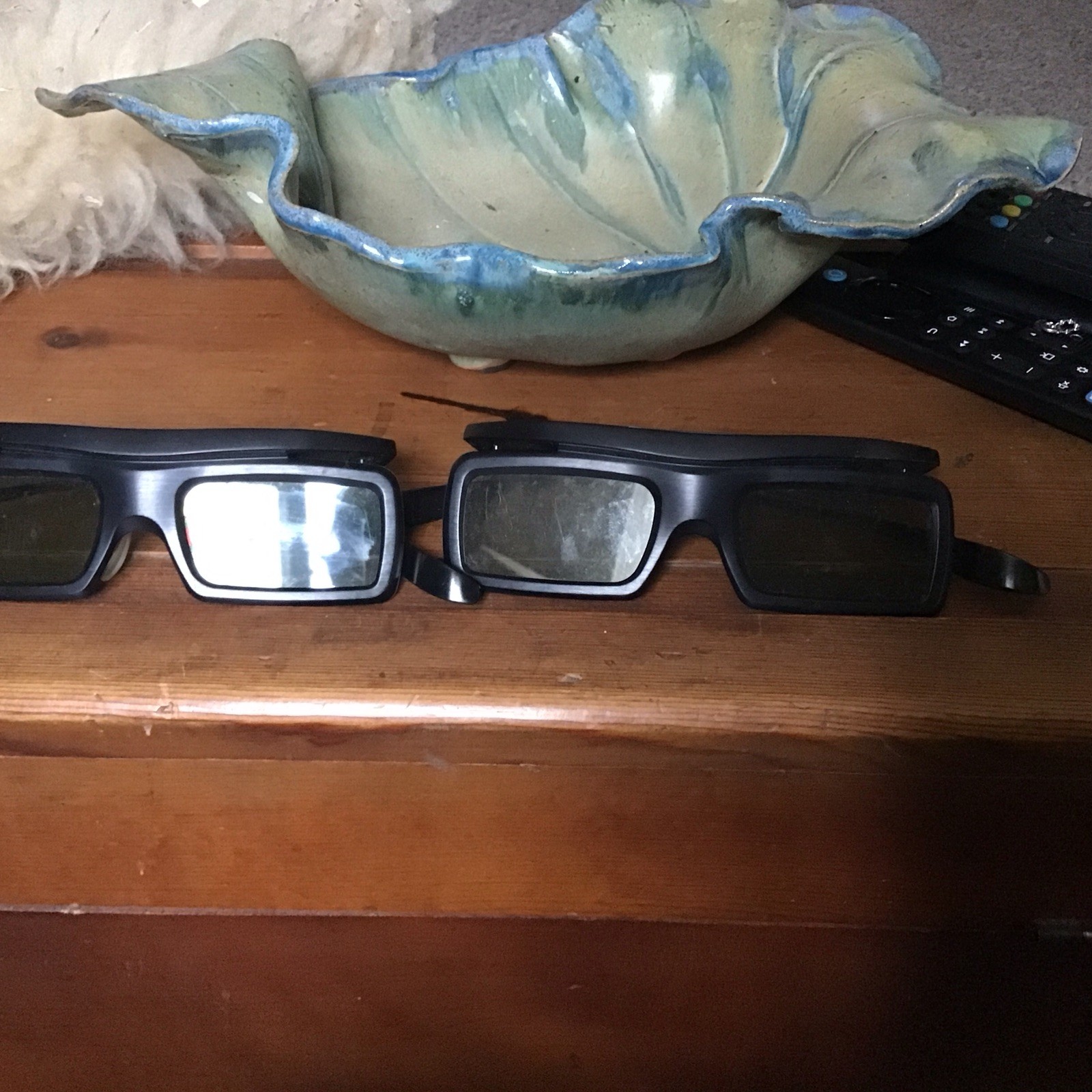 Samsung 3D Active Glasses Model SSG-4100GB Lot of 2 Pairs Smart TV Home Use