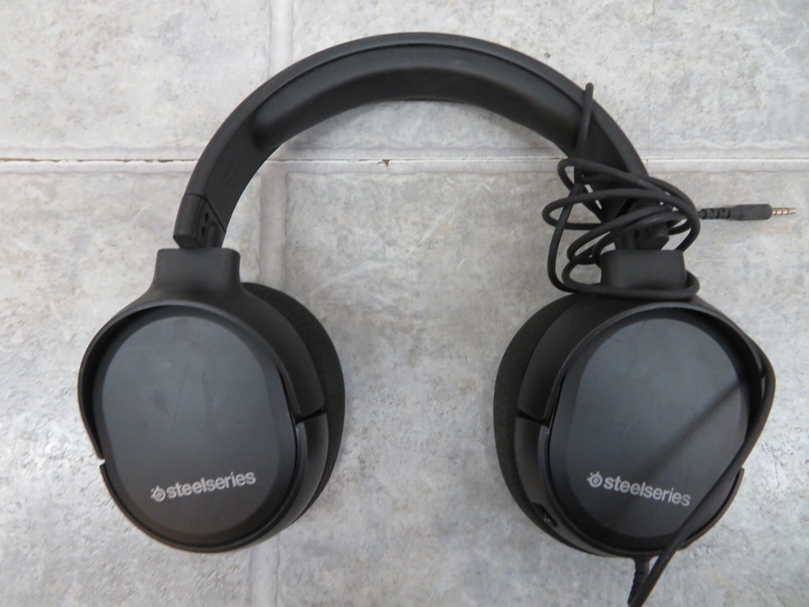 SteelSeries Arctis Wired Gaming Headset Black