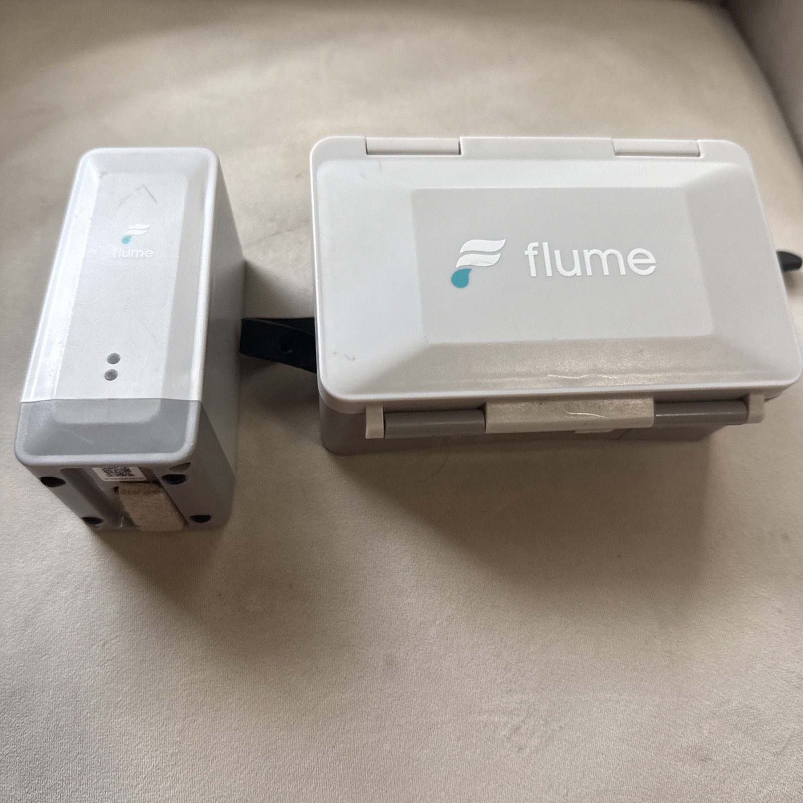 Flume 2 Smart Home Water Monitor & Leak Detector Set Models F2100 F2200  Read