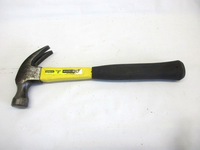 Stanley Ergonomic 16 oz claw hammer, fiberglass handle