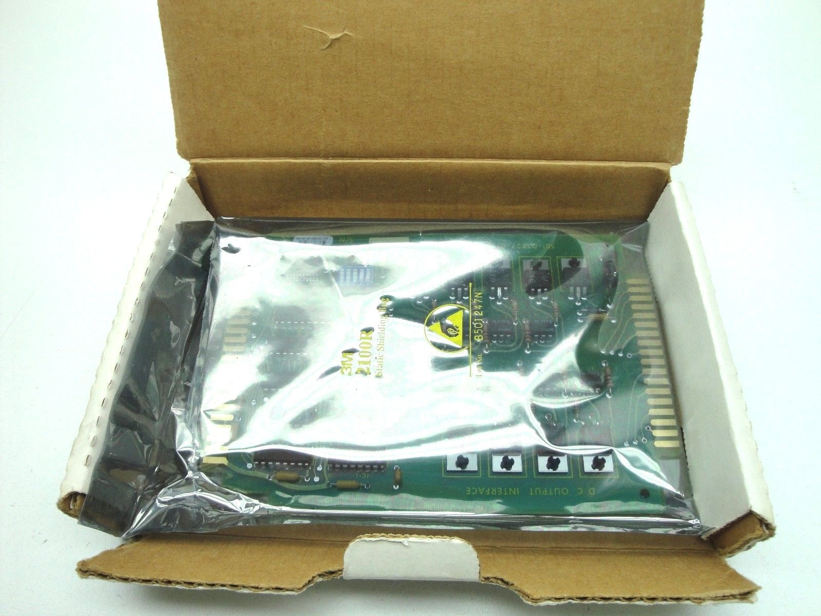 Giddings & Lewis 502-02954-01 Output Board NEW IN BOX