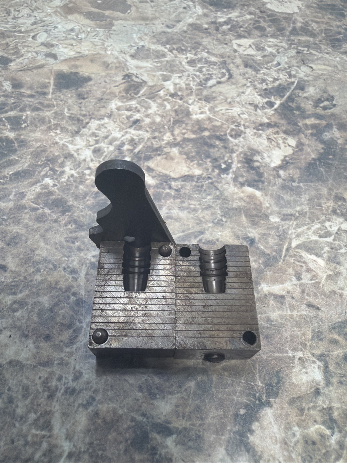 Lyman 358156 Bullet Mold .38 Caliber Single Cavity Mold  Nice Shape